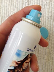 Schwarzkopf - suchý šampon Schauma Cotton Fresh