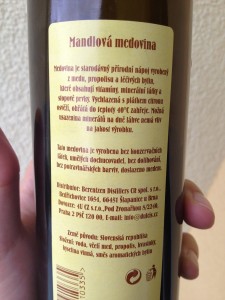 Dulcis - mandlová medovina - etiketa
