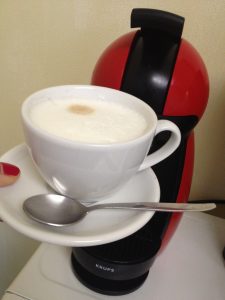 Krups - kávovar Nescafé Dolce Gusto Piccolo - hotove kafe